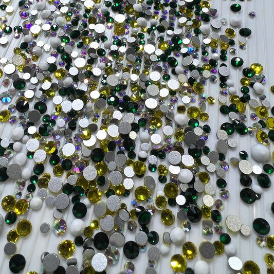 Green & Gold Glass Scatter mix